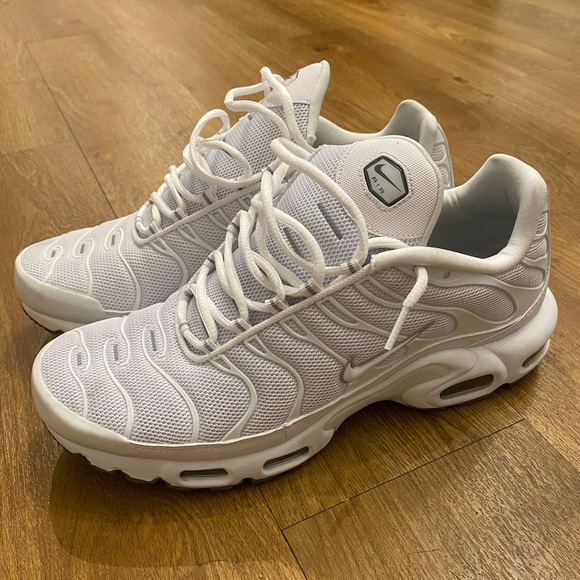 Nike Other - White Nike Air Max Plus Running
